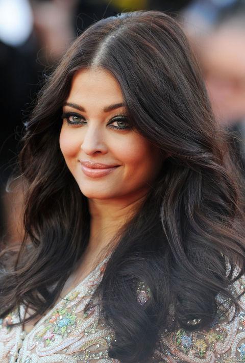 5489f6b4234e5_-_rbk-hairstyles-round-faces-aishwarya-rai-s2 | Ask the  Monsters