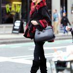 1415122854_blake-lively-zoom