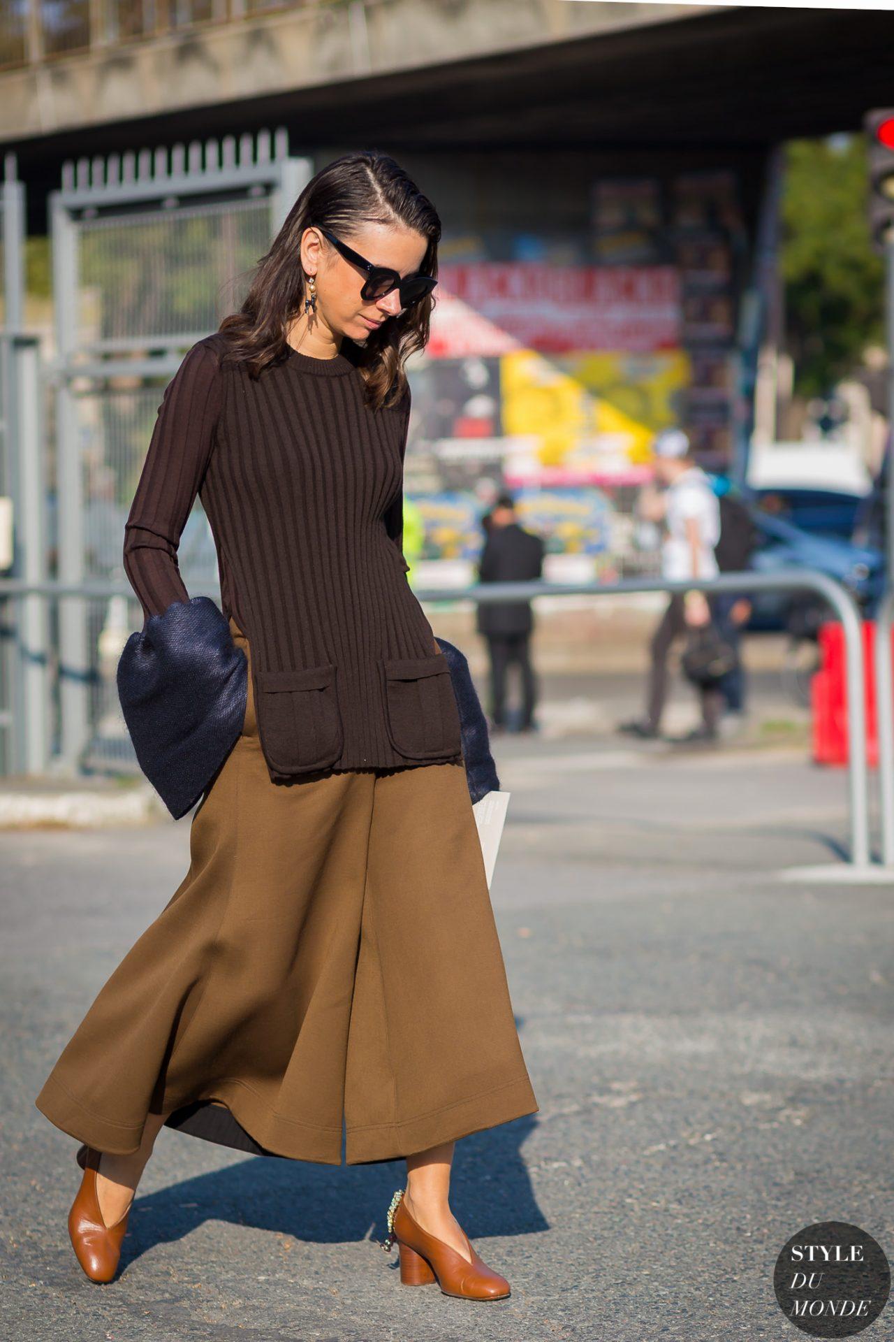 how to style bell sleeves