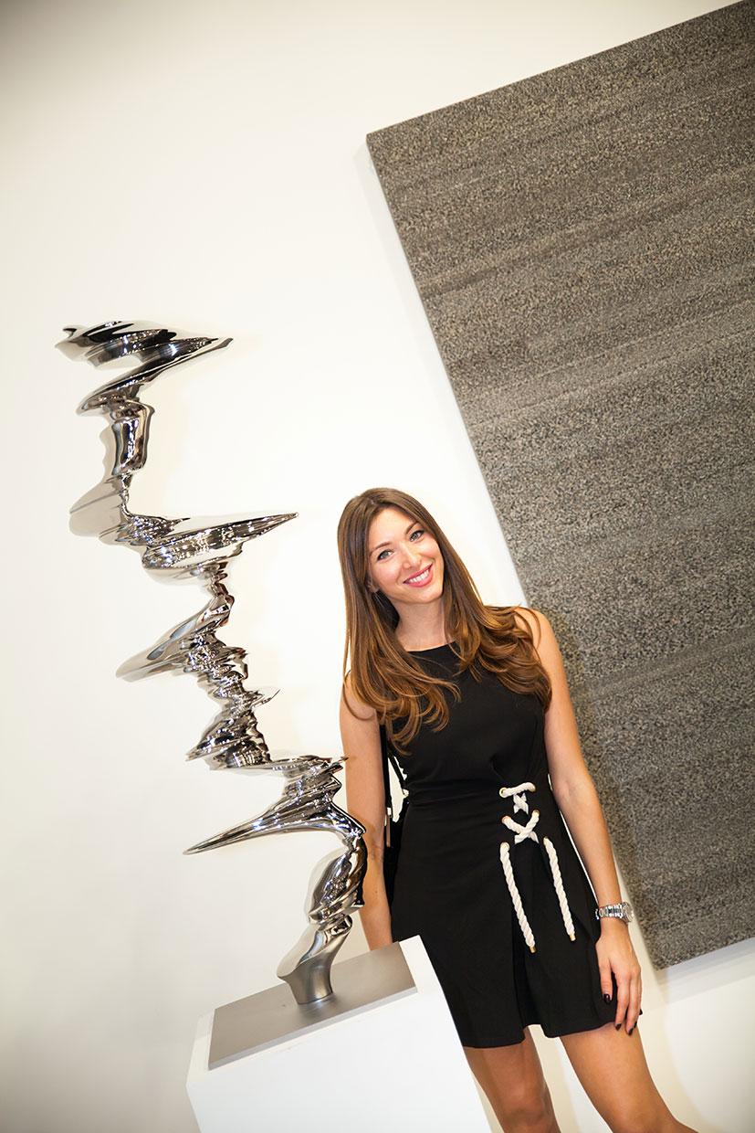 Tony-Cragg-Elliptical-Column-Art-Basel