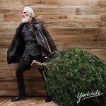 gallery-1450191509-yd-fashionsantasocial-yd1