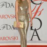 2943267500000578-3106658-A_golden_girl_all_right_Model_of_the_moment_Gigi_Hadid_looked_li-m-51_1433235965597
