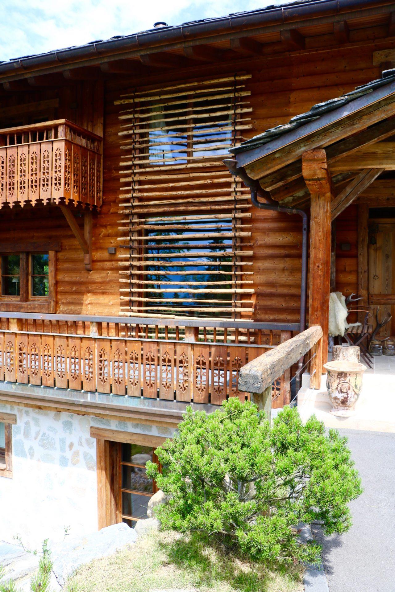 villars chalet outside