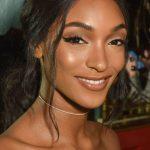 hbz-holiday-makeup-ideas-jourdan-dunn