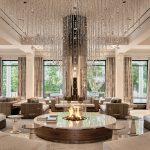 Quellenhof_Lobby_Kamin-67
