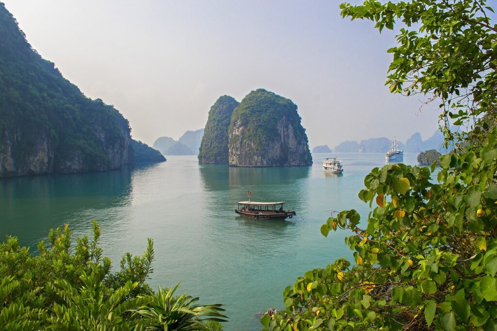 The Vietnamese Amalfi coast: Halong Bay